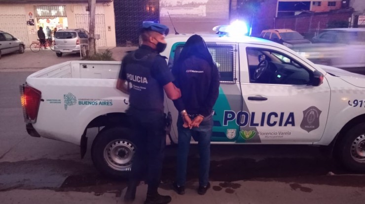 Persecución, choque y detención por robo